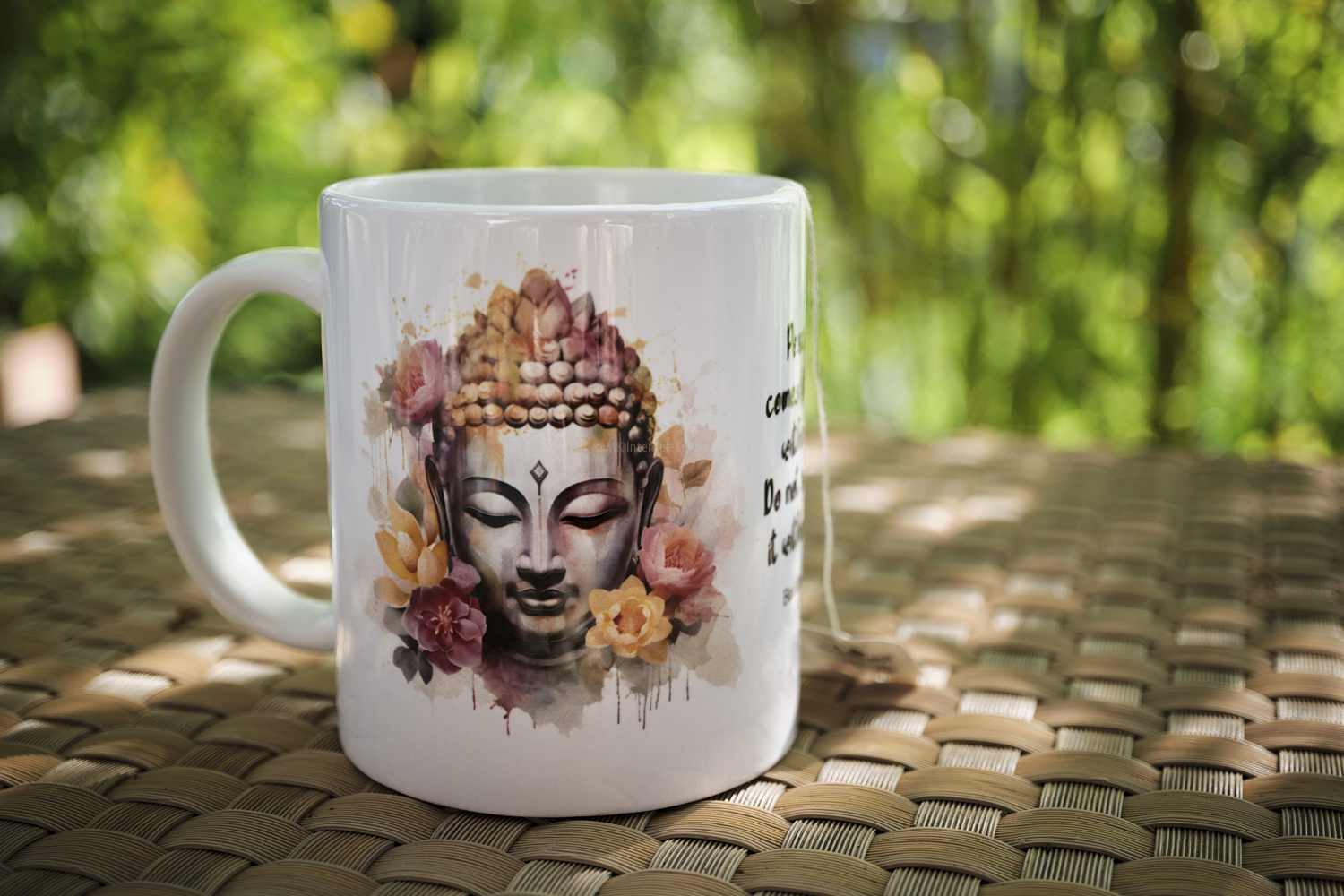 Tasse mit Buddha-Motiv und Buddha-Zitat
