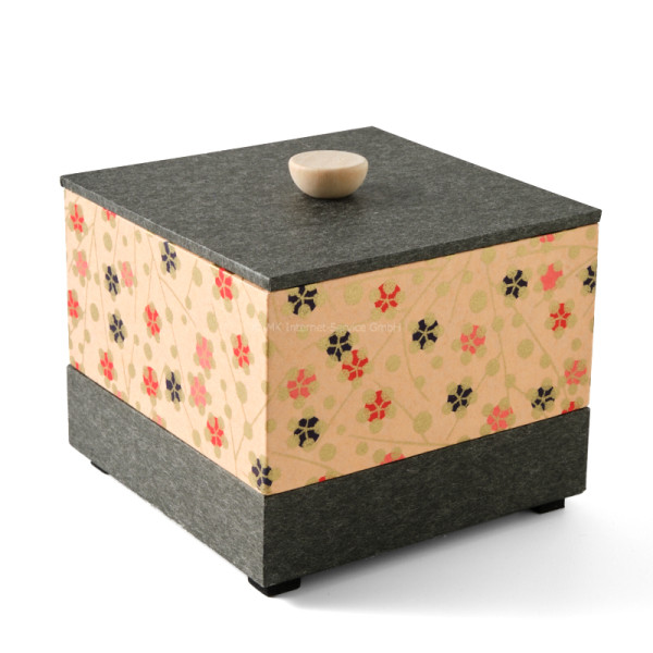 Chiyogami-Box "Pflaumenblüten auf Apricot"  - Aufbewahrungsbox, Schmuckbox, Geschenkbox