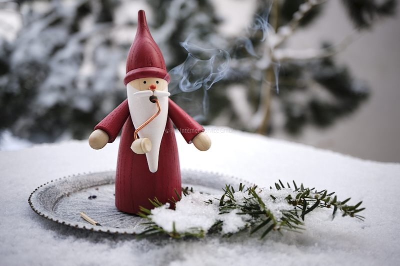 Räuchern mit einem Räuchermännchen