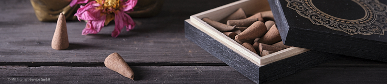 Kleine Holzbox mit Dekor Mandala
