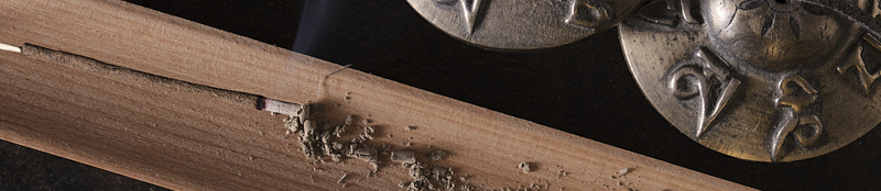 Premium-Räucherstäbchenhalter aus massivem Holz